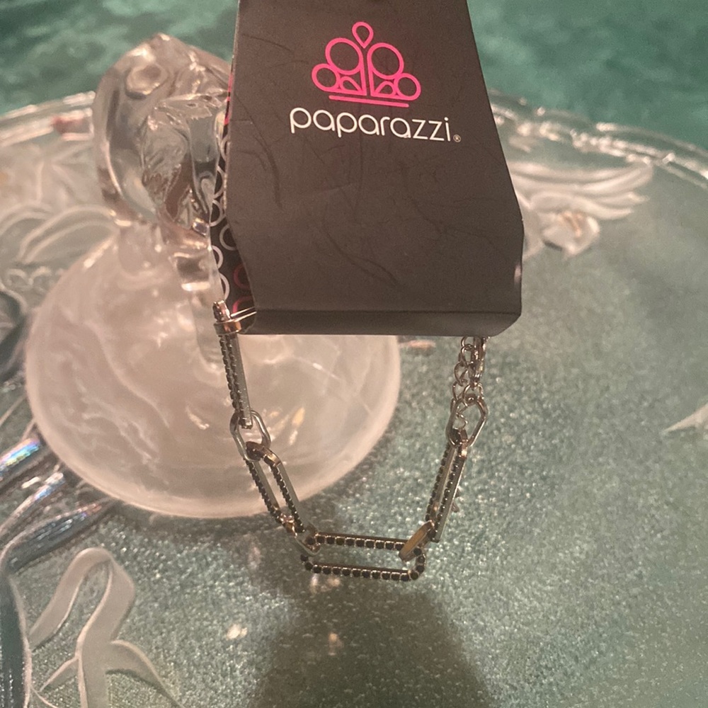 NWT Black Stones Clasp Bracelet